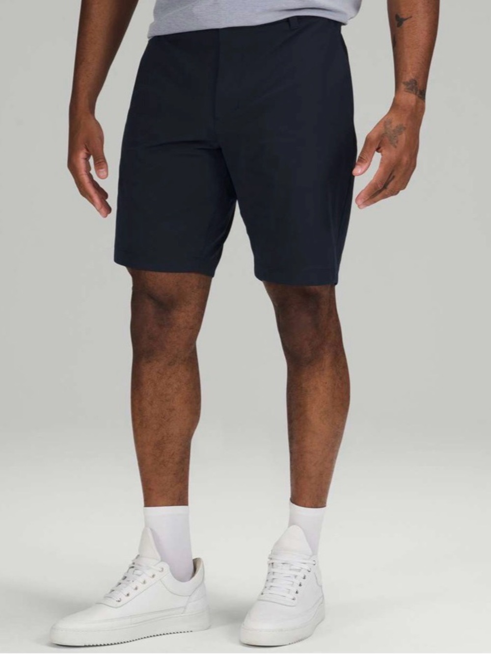 Lululemon Commission Classic-Fit Short 9" *Warpstreme - size 34
